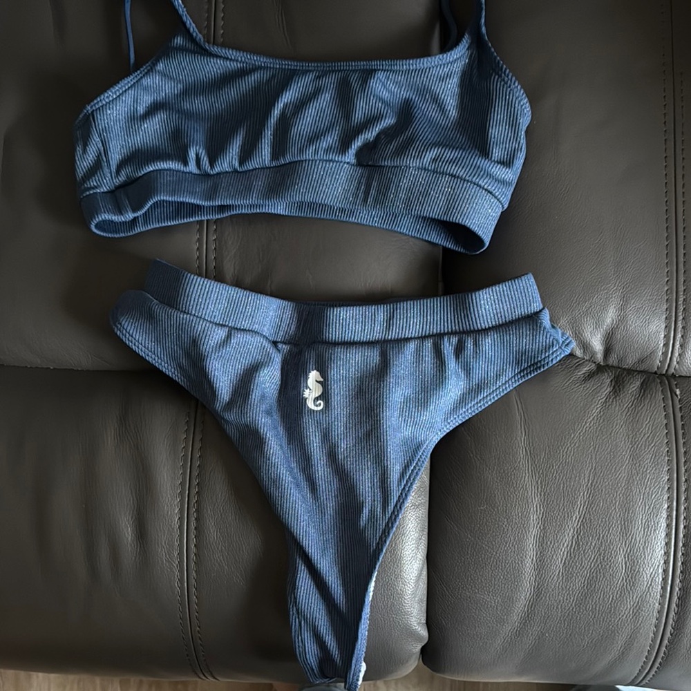 Blue Ribbed Bikini Set - Picture 2 of 2